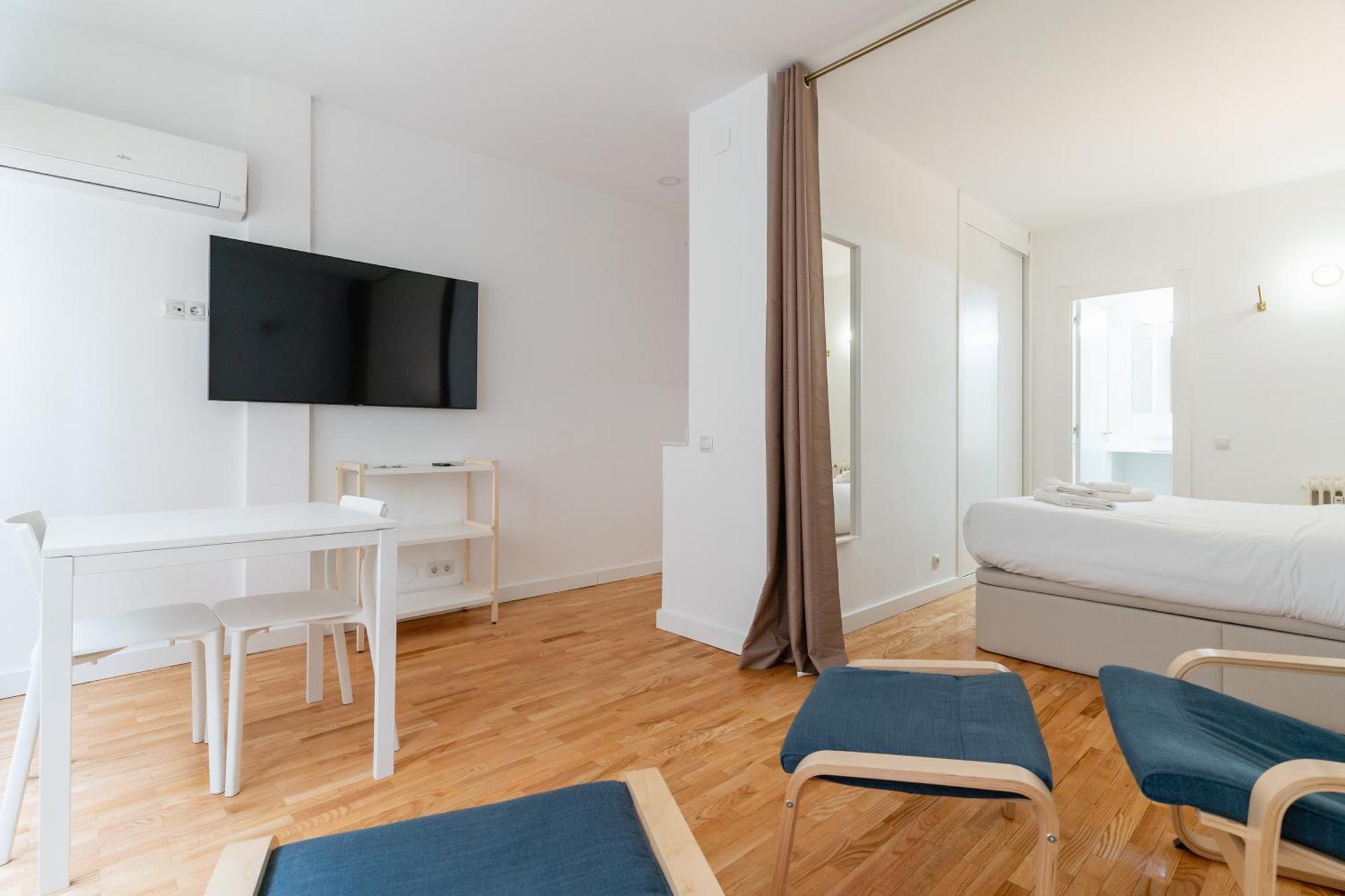 Cozy And Bright-1Bedroom 1Bathroom-Las Letras Madrid Exterior photo