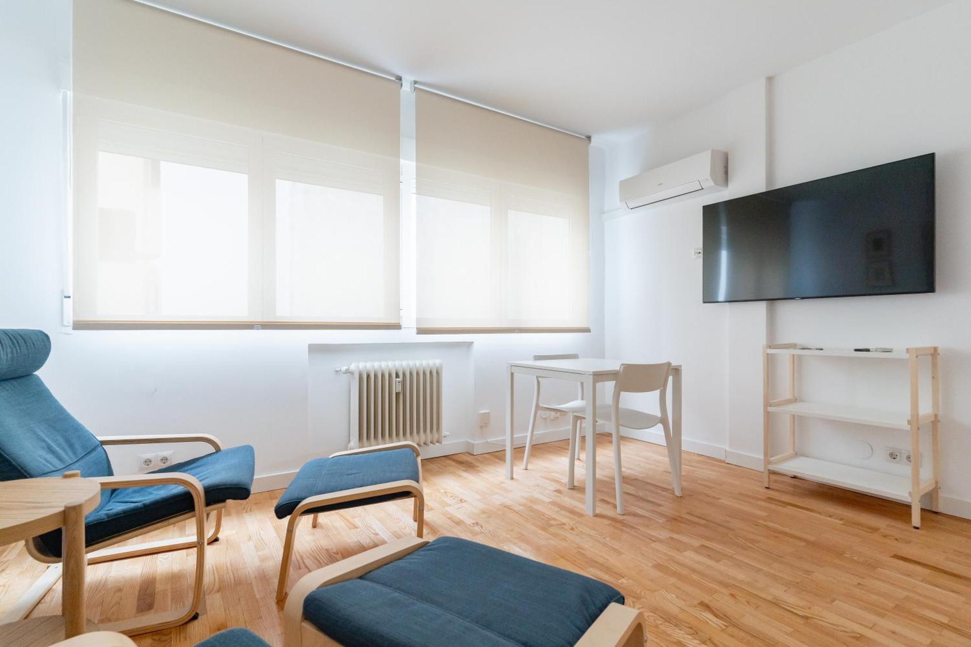 Cozy And Bright-1Bedroom 1Bathroom-Las Letras Madrid Exterior photo